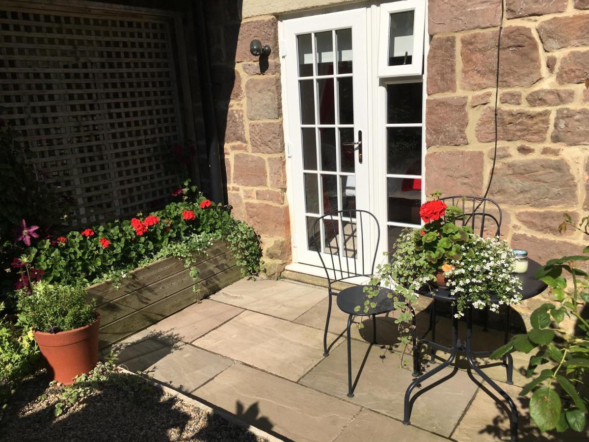 Birdsong Cottage Bed And Breakfast Chathill エクステリア 写真